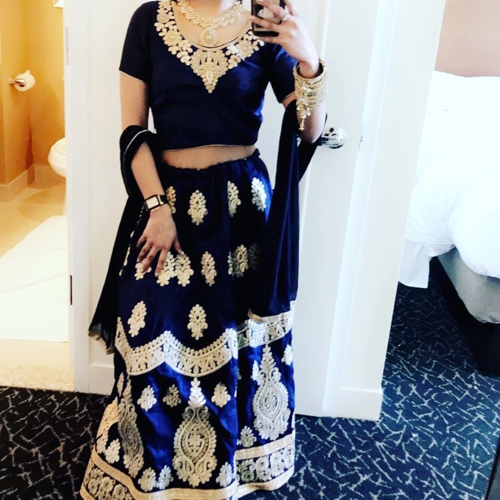 Blue and gold lengha